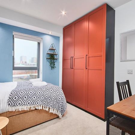 Large Duplex Penthouse - Parking Lejlighed Leeds  Eksteriør billede