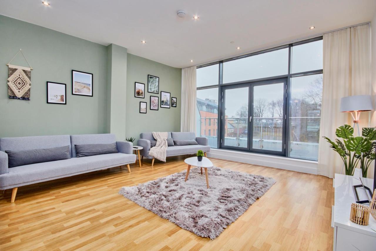 Large Duplex Penthouse - Parking Lejlighed Leeds  Eksteriør billede